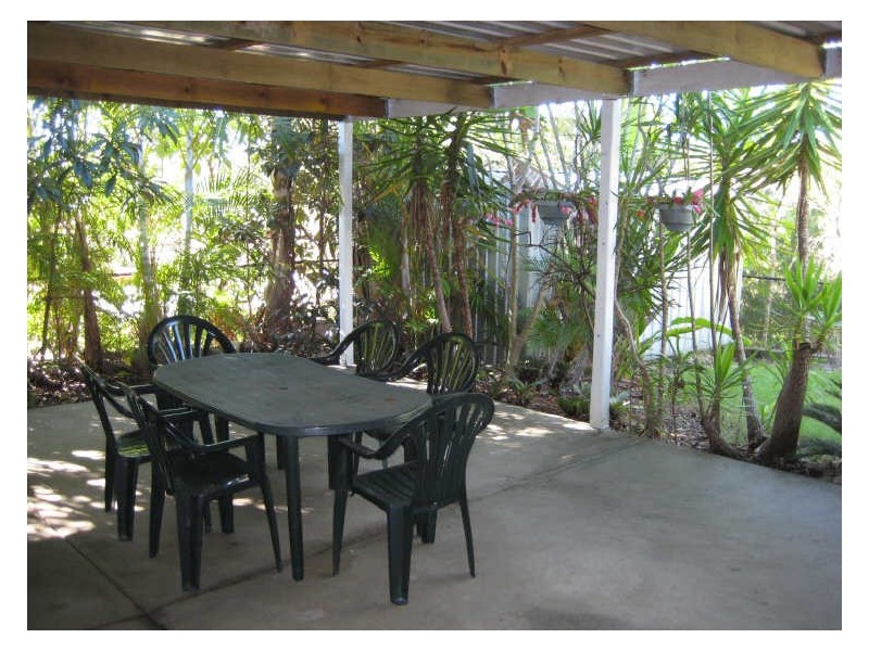 16 Western Way, Oxenford QLD 4210