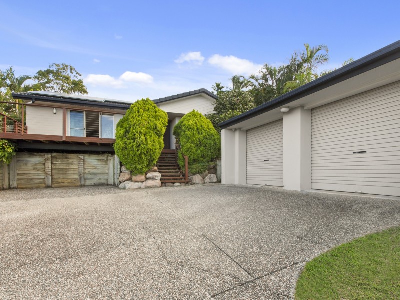 18 Tanunda Drive, Helensvale QLD 4212