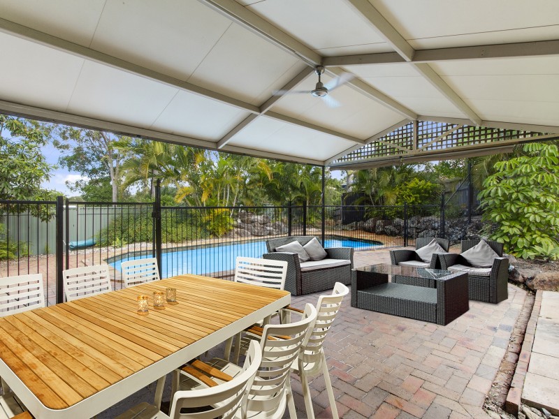 18 Tanunda Drive, Helensvale QLD 4212