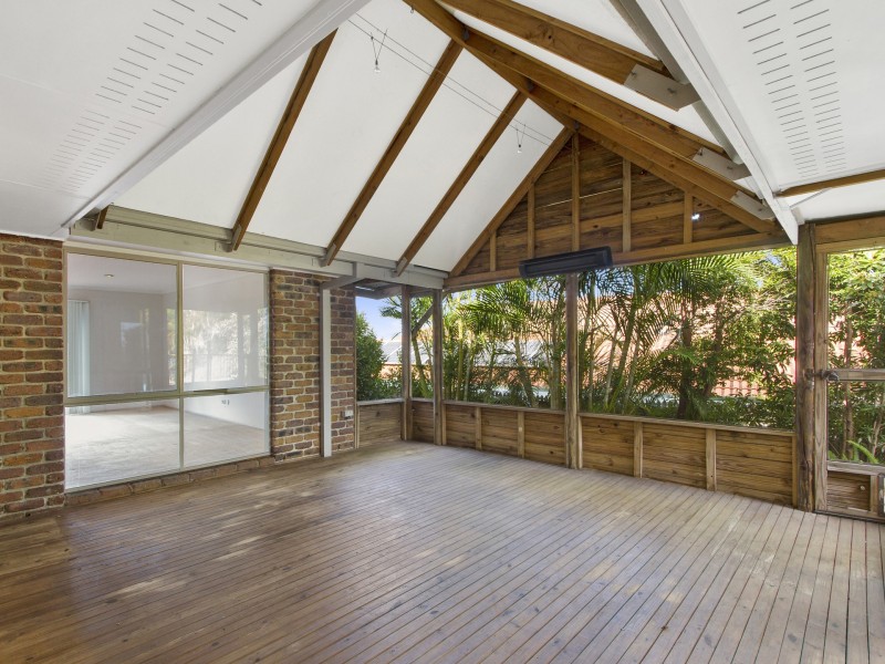 18 Tanunda Drive, Helensvale QLD 4212