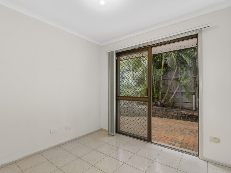 18 Tanunda Drive, Helensvale QLD 4212