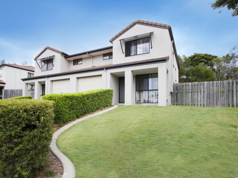 10/13 Hervey Street, Pacific Pines QLD 4211