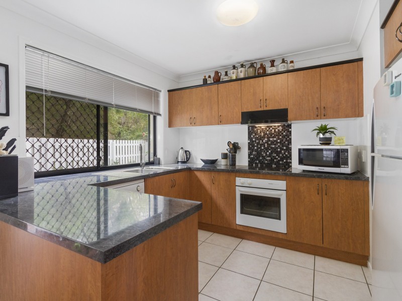 10/13 Hervey Street, Pacific Pines QLD 4211