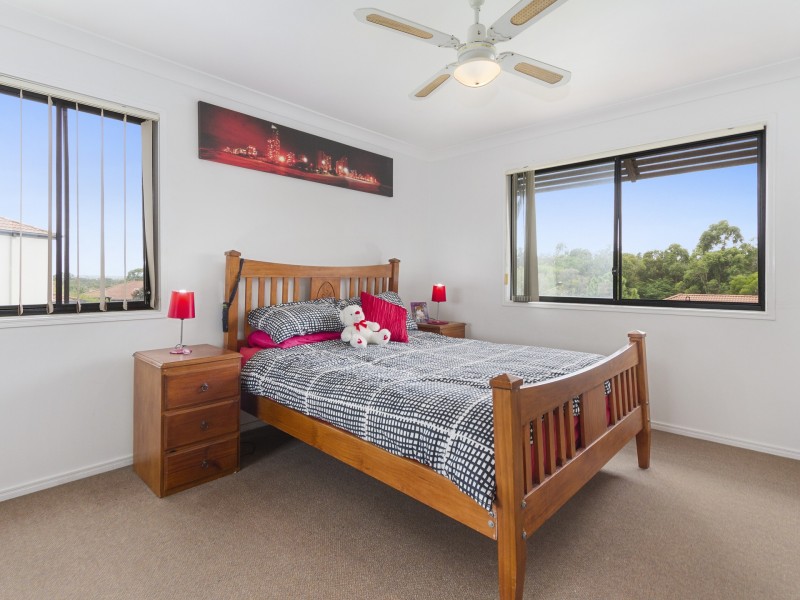 10/13 Hervey Street, Pacific Pines QLD 4211