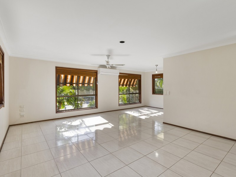 49 Stretton Drive, Helensvale QLD 4212