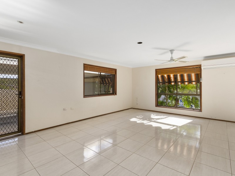 49 Stretton Drive, Helensvale QLD 4212