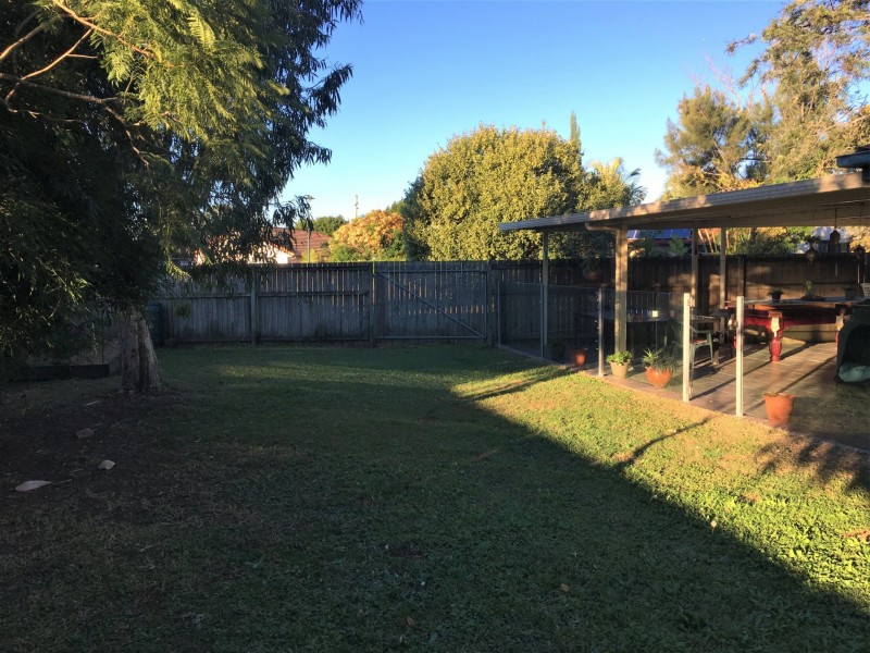 16 Hialeah Crescent, Helensvale QLD 4212