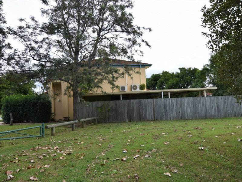 16 Hialeah Crescent, Helensvale QLD 4212