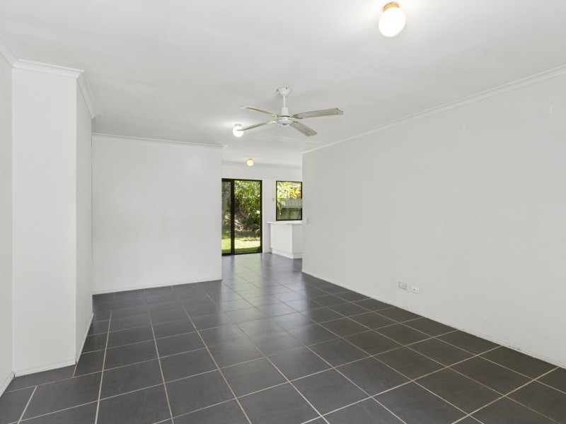 1/1 Chaplin Crescent, Oxenford QLD 4210