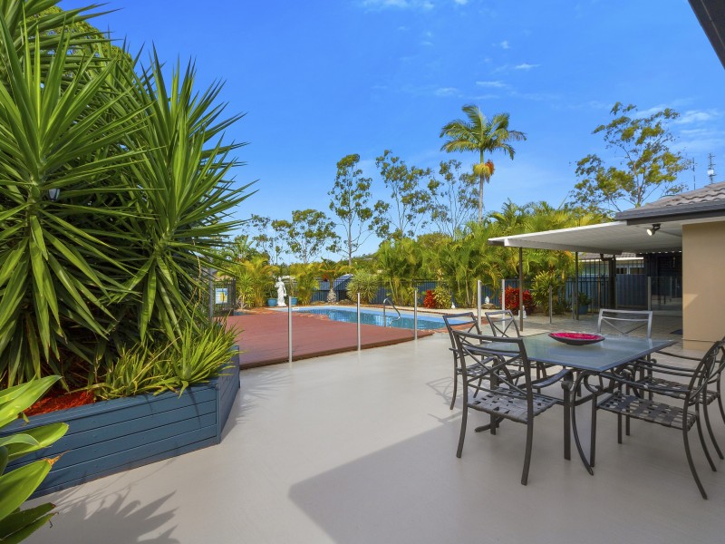 96 Parkes Drive, Helensvale QLD 4212