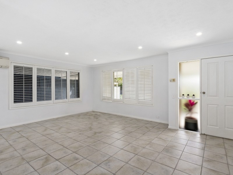 96 Parkes Drive, Helensvale QLD 4212