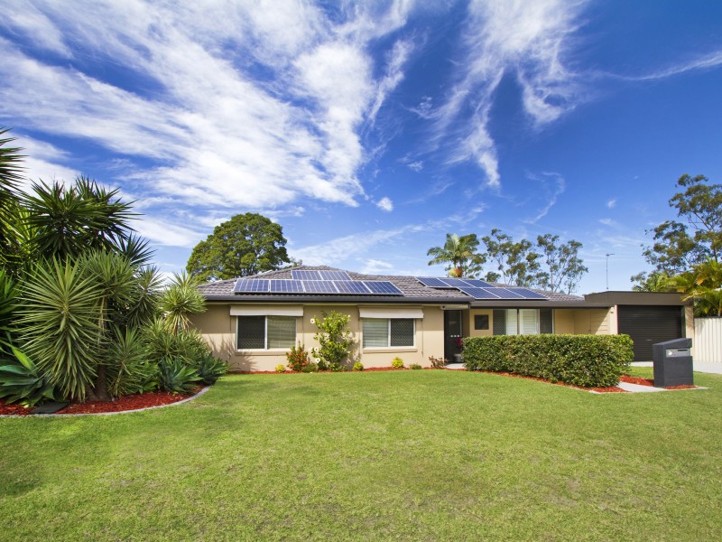 96 Parkes Drive, Helensvale QLD 4212