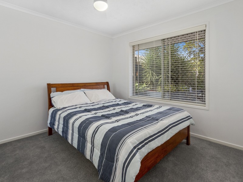 96 Parkes Drive, Helensvale QLD 4212