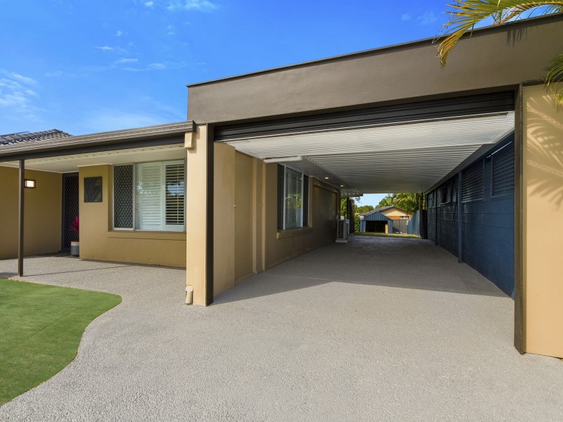 96 Parkes Drive, Helensvale QLD 4212