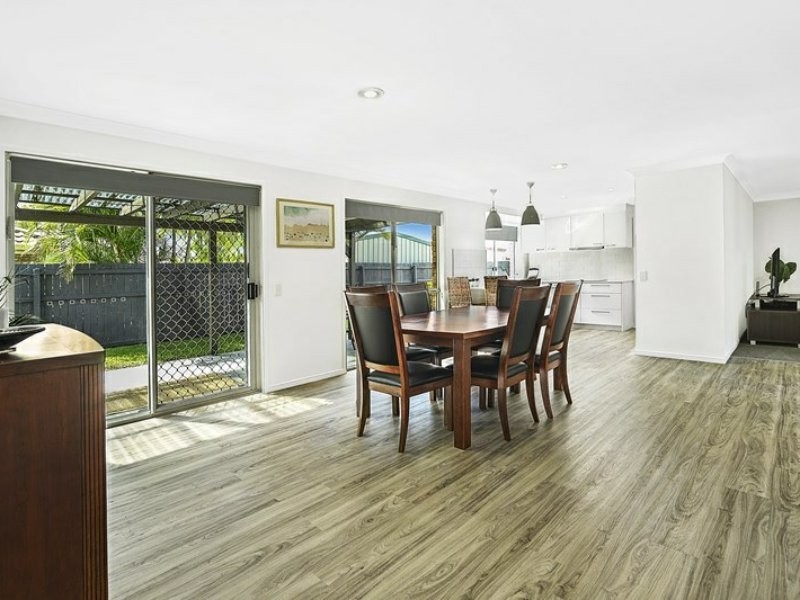 5 Rosswood Court, Helensvale QLD 4212