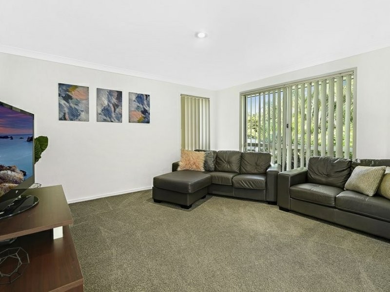 5 Rosswood Court, Helensvale QLD 4212