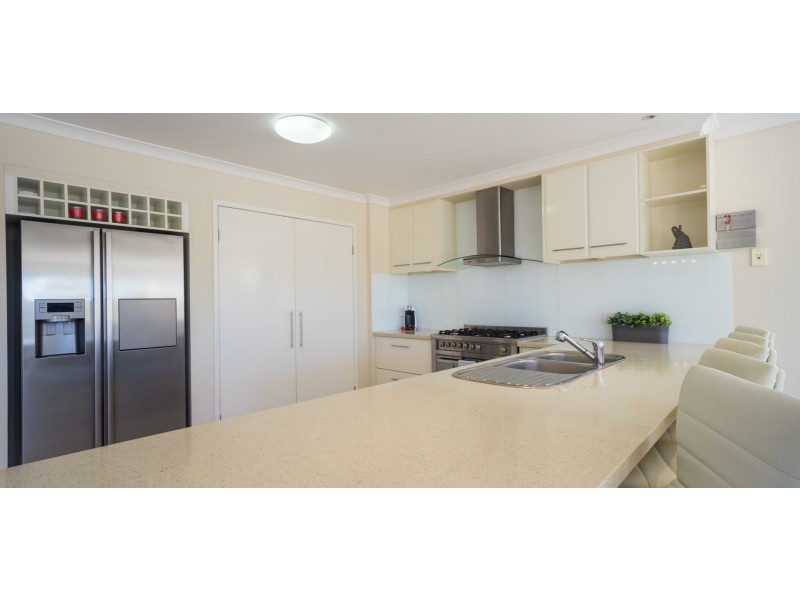 47 Coomera Court, Helensvale QLD 4212