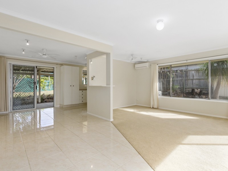 7 Batlow Court, Helensvale QLD 4212