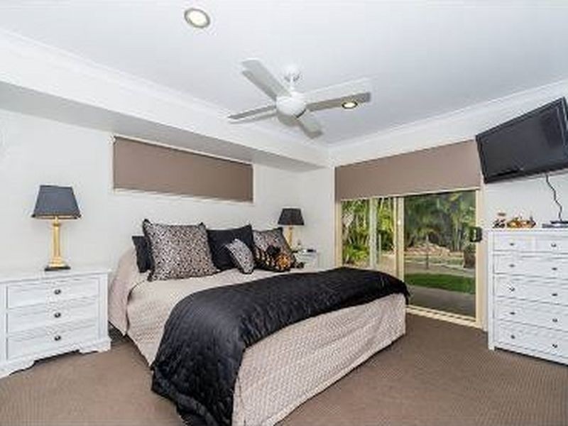 36 Urangan Court, Helensvale QLD 4212