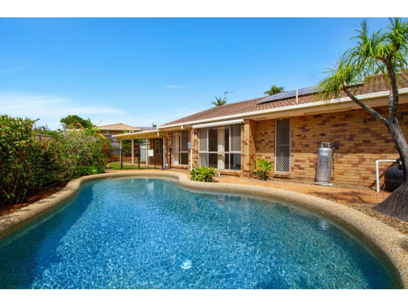 4 Maleny Place, Helensvale QLD 4212
