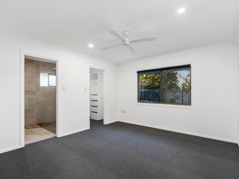1 Calder Crescent, Helensvale QLD 4212