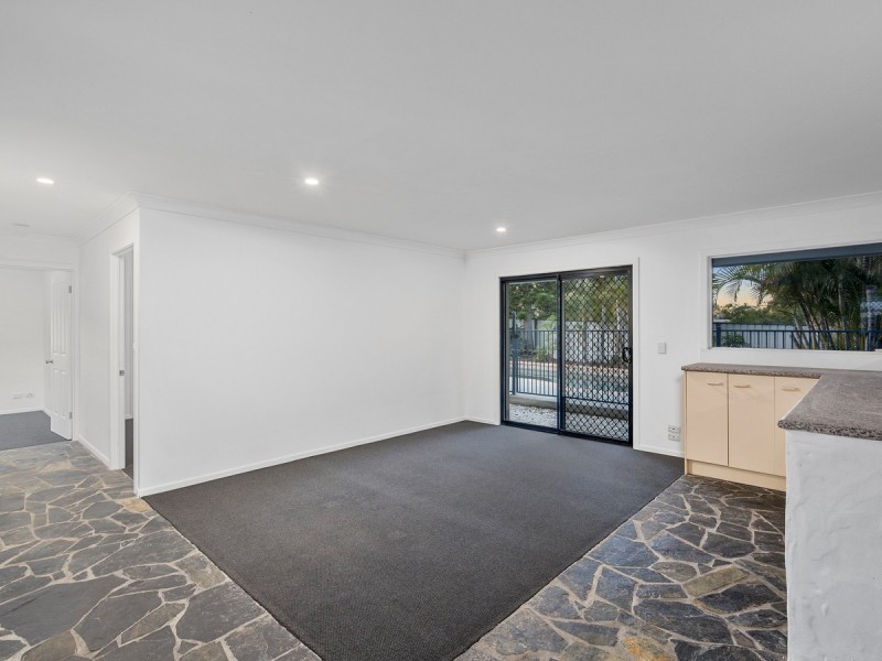 1 Calder Crescent, Helensvale QLD 4212