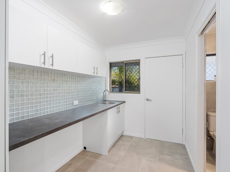 1 Calder Crescent, Helensvale QLD 4212