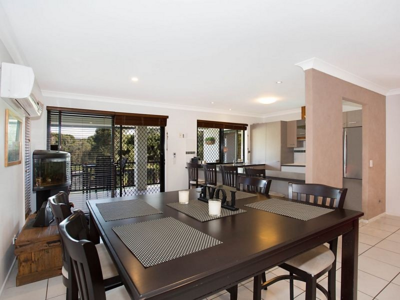 2 Nara Crescent, Oxenford QLD 4210