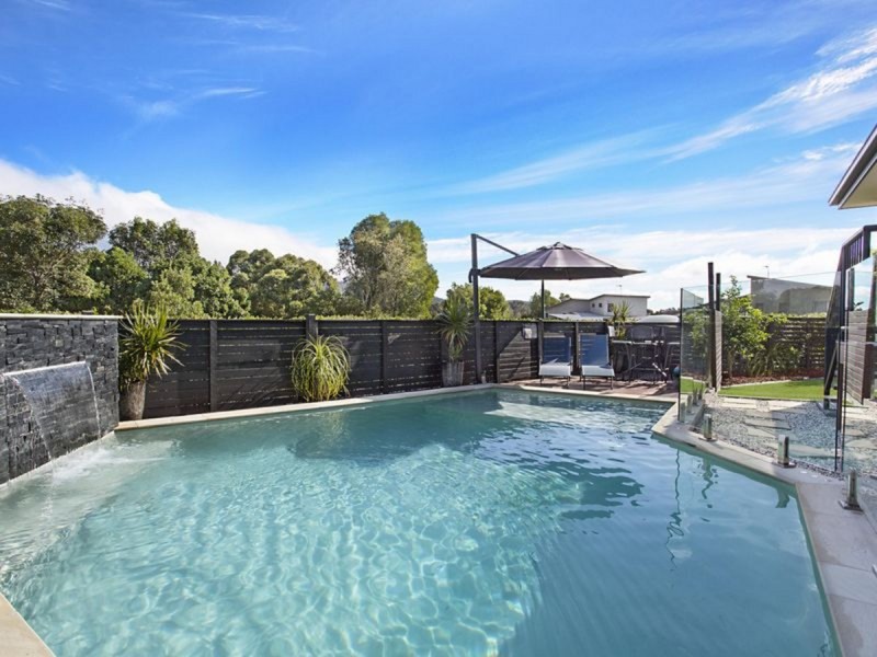 2 Nara Crescent, Oxenford QLD 4210