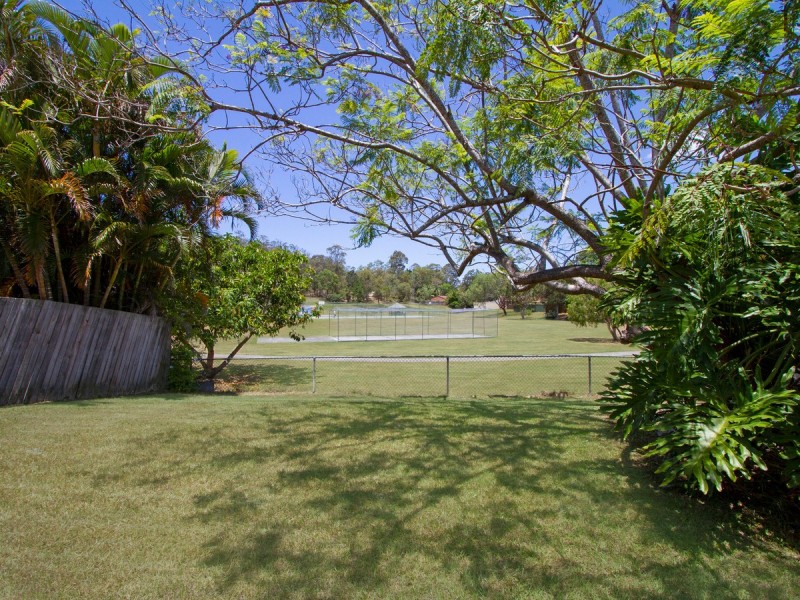 1/30 Chaplin Crescent, Oxenford QLD 4210