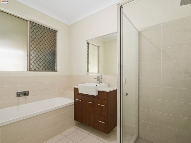 14 Shepparton Road, Helensvale QLD 4212