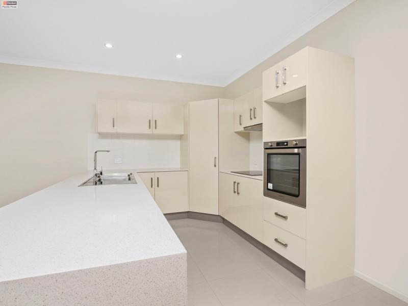 14 Shepparton Road, Helensvale QLD 4212