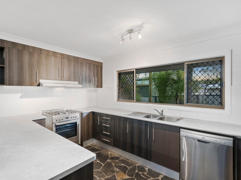 1 Calder Crescent, Helensvale QLD 4212