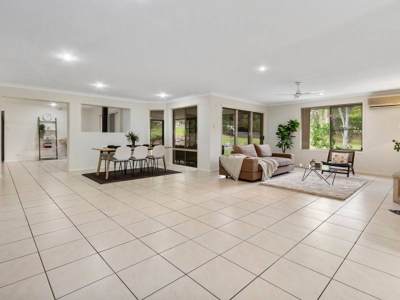 21 Pasture Place, Mount Nathan QLD 4211