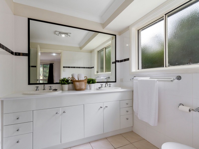 21 Pasture Place, Mount Nathan QLD 4211