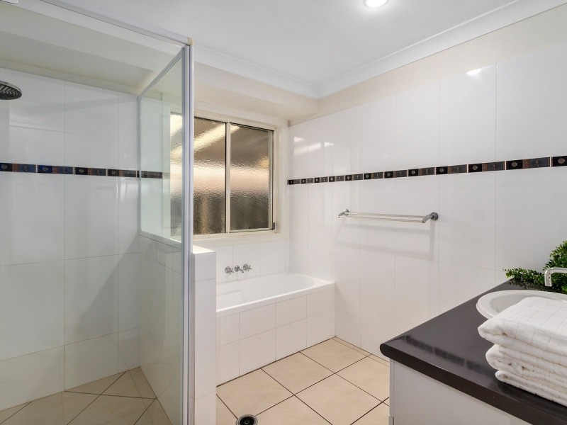 21 Pasture Place, Mount Nathan QLD 4211