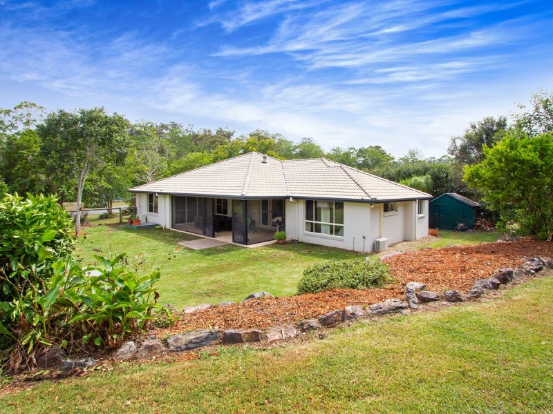21 Pasture Place, Mount Nathan QLD 4211