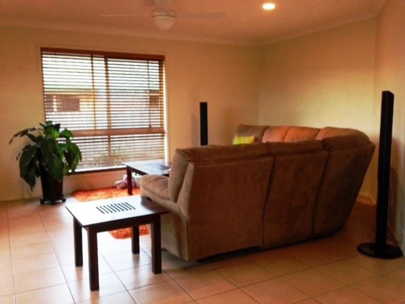 10 Winslow Court, Oxenford QLD 4210