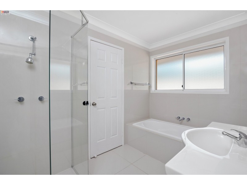 94 Monterey Keys Drive, Helensvale QLD 4212