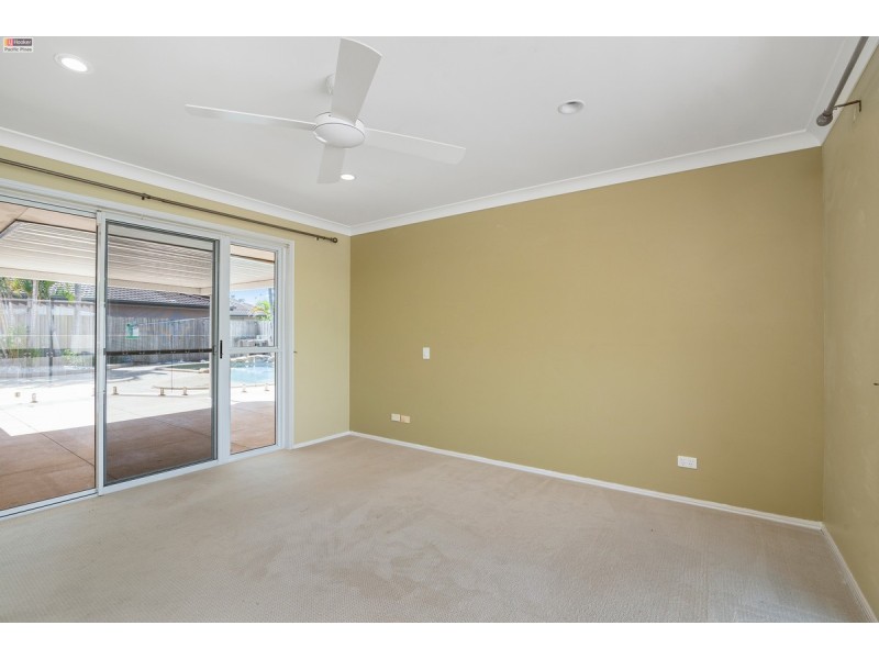 94 Monterey Keys Drive, Helensvale QLD 4212