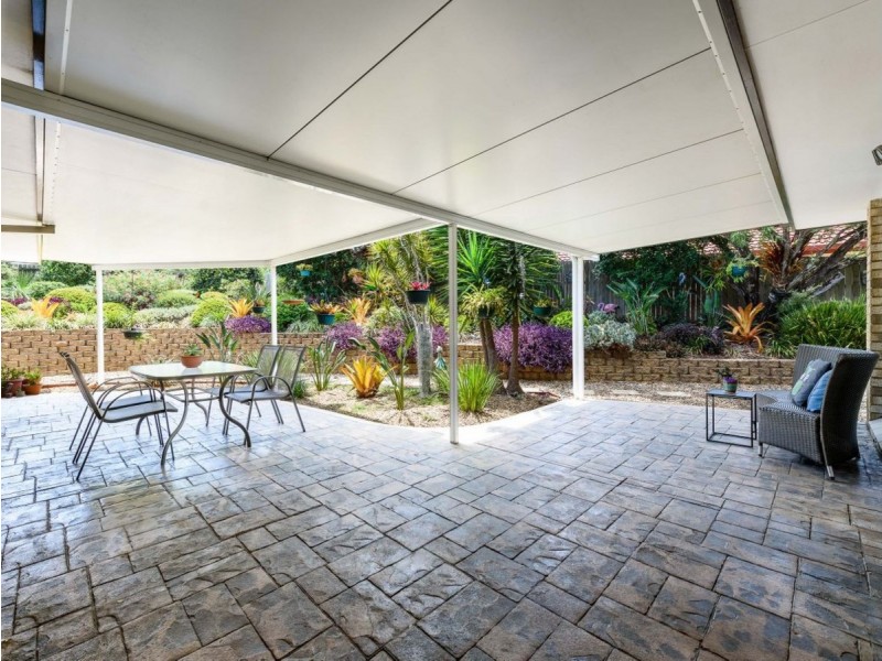 4 Corringle Close, Helensvale QLD 4212