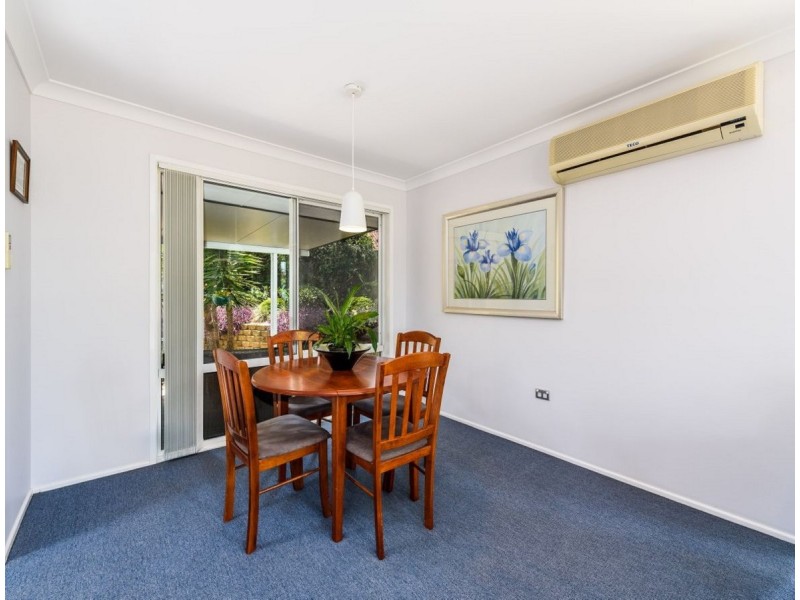 4 Corringle Close, Helensvale QLD 4212