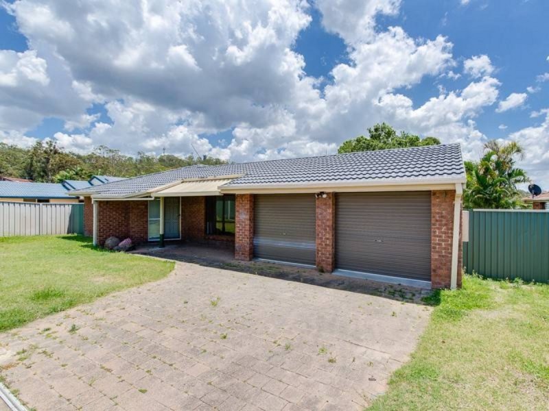 83 Parkes Drive, Helensvale QLD 4212