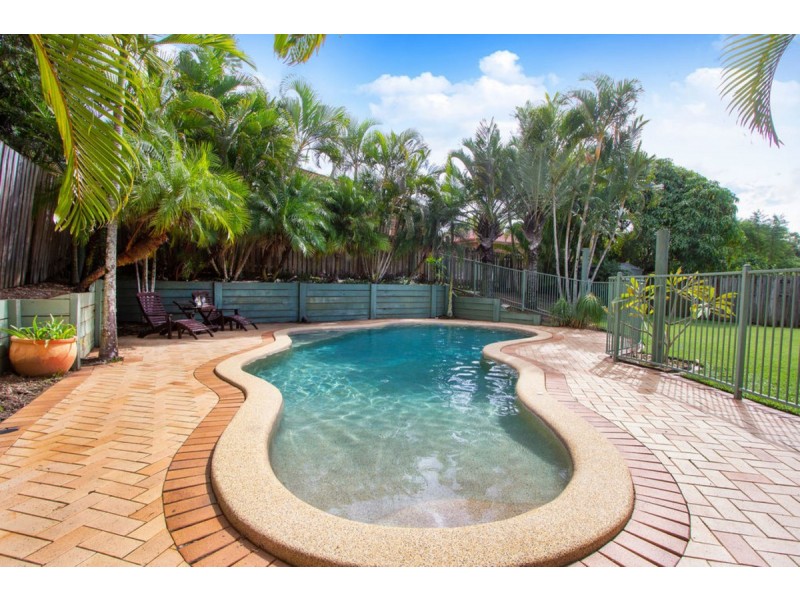 158 Mildura Drive, Helensvale QLD 4212