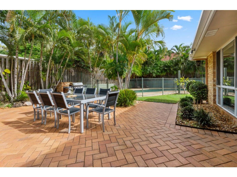 158 Mildura Drive, Helensvale QLD 4212