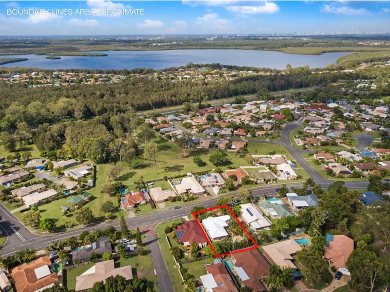 158 Mildura Drive, Helensvale QLD 4212