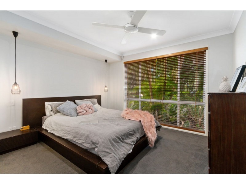 158 Mildura Drive, Helensvale QLD 4212