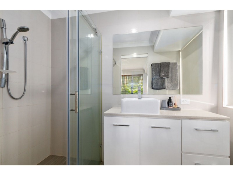 158 Mildura Drive, Helensvale QLD 4212