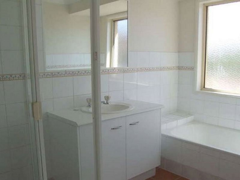 22 Hillgrove Court, Oxenford QLD 4210