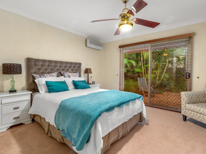 26 Edgeworth Place, Helensvale QLD 4212